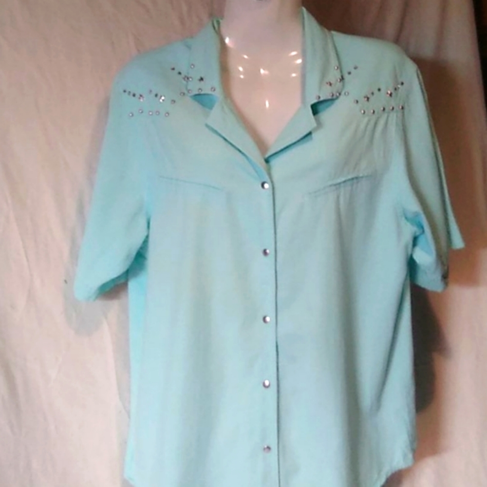Women's shirt